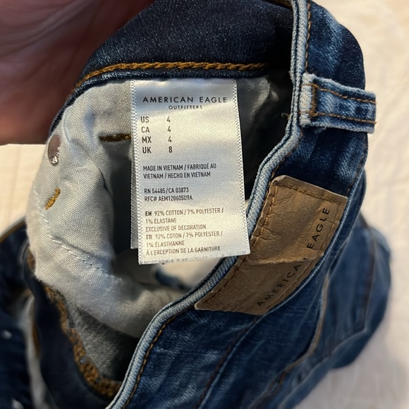 Mid rise shorts - Picture 3 of 3